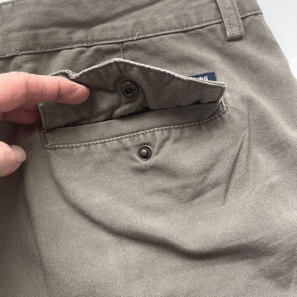 Chaps Tan Cargo Shorts, Size 34 - Picture 11 of 12